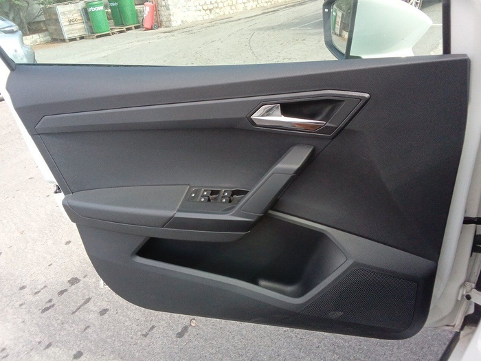 SEAT Arona 1.0 TSI Style Go2 81 kW (110 CV) Vehículo usado en Madrid SEAT Arona 1.0 TSI Style Go2 81 kW (110 CV) Vehículo usado en Madrid