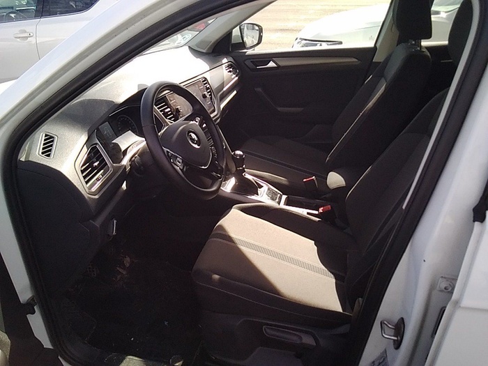 Volkswagen T-Roc Advance 2.0 TDI 85 kW (115 CV) Vehículo usado en Madrid Volkswagen T-Roc Advance 2.0 TDI 85 kW (115 CV) Vehículo usado en Madrid