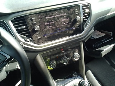 Volkswagen T-Roc Advance 2.0 TDI 85 kW (115 CV) 15 Volkswagen T-Roc Advance 2.0 TDI 85 kW (115 CV) 15