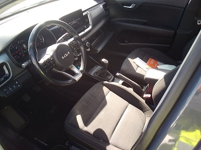 Kia Stonic 1.0 T-GDi MHEV Drive iMT 88 kW (120 CV) 7 Kia Stonic 1.0 T-GDi MHEV Drive iMT 88 kW (120 CV) 7