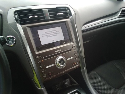 Ford Mondeo 2.0 TDCI Titanium PowerShift 110 kW (150 CV) 9 Ford Mondeo 2.0 TDCI Titanium PowerShift 110 kW (150 CV) 9