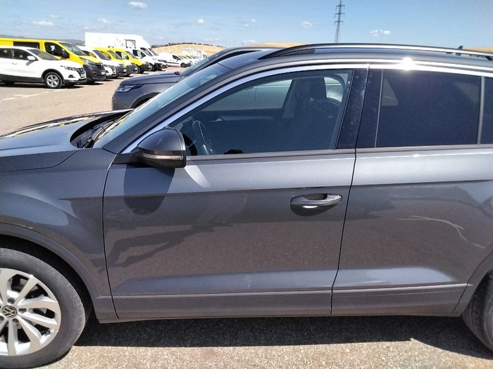 Volkswagen T-Roc Life 1.5 TSI 110 kW (150 CV) DSG Vehículo usado en Madrid Volkswagen T-Roc Life 1.5 TSI 110 kW (150 CV) DSG Vehículo usado en Madrid