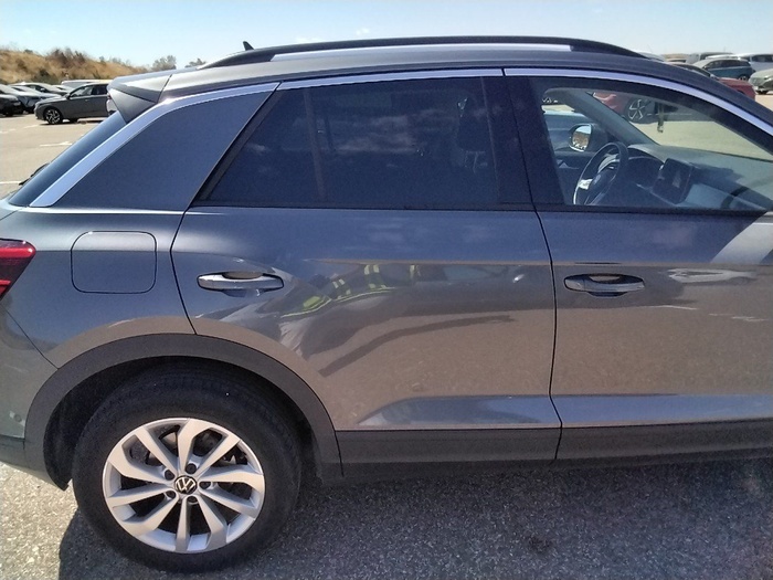 Volkswagen T-Roc Life 1.5 TSI 110 kW (150 CV) DSG Vehículo usado en Madrid Volkswagen T-Roc Life 1.5 TSI 110 kW (150 CV) DSG Vehículo usado en Madrid