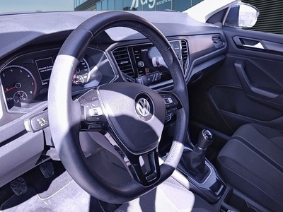 Volkswagen T-Roc Advance 1.0 TSI 85 kW (115 CV) 7 Volkswagen T-Roc Advance 1.0 TSI 85 kW (115 CV) 7