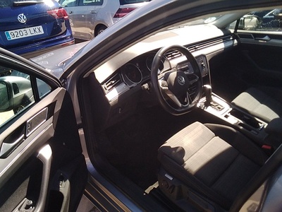 Volkswagen Passat Executive 2.0 TDI 90 kW (122 CV) DSG 7 Volkswagen Passat Executive 2.0 TDI 90 kW (122 CV) DSG 7