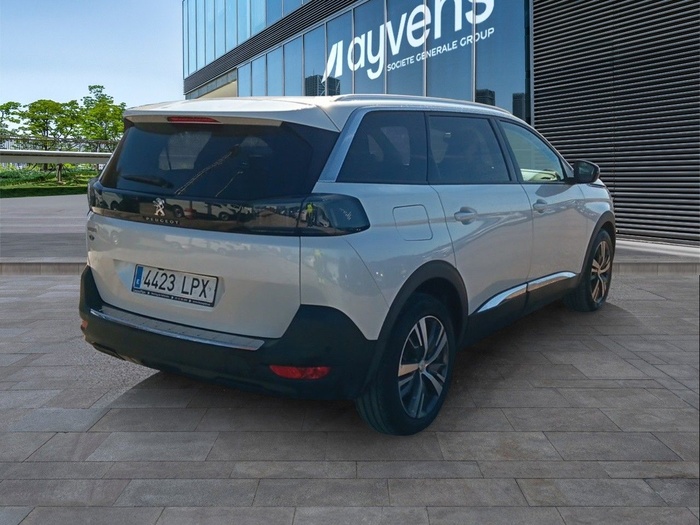 Peugeot 5008 BlueHDi 130 S&S Allure 96 kW (130 CV) Vehículo usado en Madrid Peugeot 5008 BlueHDi 130 S&S Allure 96 kW (130 CV) Vehículo usado en Madrid