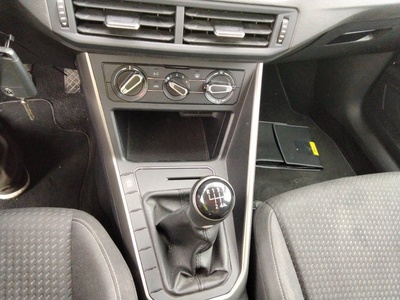 Volkswagen Polo Advance 1.0 TSI 70 kW (95 CV) 13 Volkswagen Polo Advance 1.0 TSI 70 kW (95 CV) 13