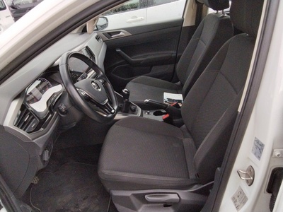 Volkswagen Polo Advance 1.0 TSI 70 kW (95 CV) 10 Volkswagen Polo Advance 1.0 TSI 70 kW (95 CV) 10