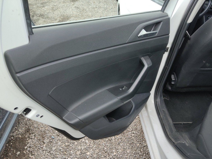 Volkswagen Polo Advance 1.0 TSI 70 kW (95 CV) Vehículo usado en Madrid Volkswagen Polo Advance 1.0 TSI 70 kW (95 CV) Vehículo usado en Madrid