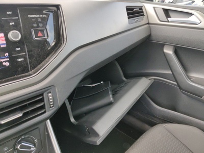 Volkswagen Polo Advance 1.0 TSI 70 kW (95 CV) 15 Volkswagen Polo Advance 1.0 TSI 70 kW (95 CV) 15