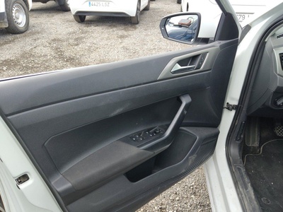 Volkswagen Polo Advance 1.0 TSI 70 kW (95 CV) 12 Volkswagen Polo Advance 1.0 TSI 70 kW (95 CV) 12