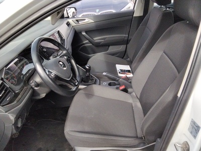 Volkswagen Polo Advance 1.0 TSI 70 kW (95 CV) 10 Volkswagen Polo Advance 1.0 TSI 70 kW (95 CV) 10