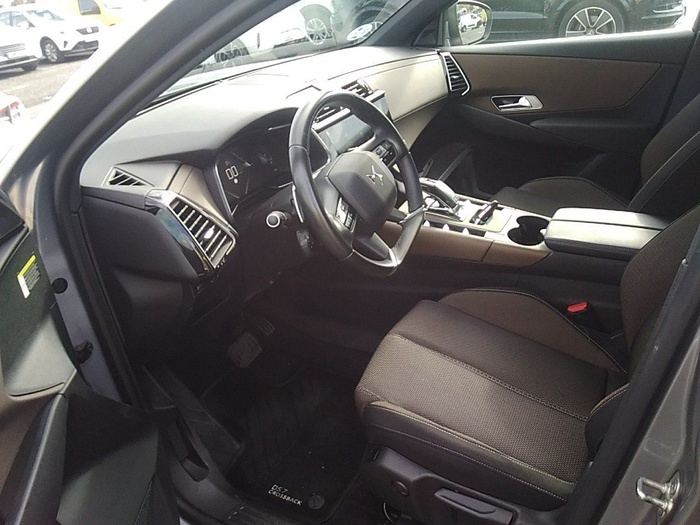 DS DS7 Crossback BlueHDi 130 DE Bastille + AT 96 kW (130 CV) Vehículo usado en Madrid DS DS7 Crossback BlueHDi 130 DE Bastille + AT 96 kW (130 CV) Vehículo usado en Madrid