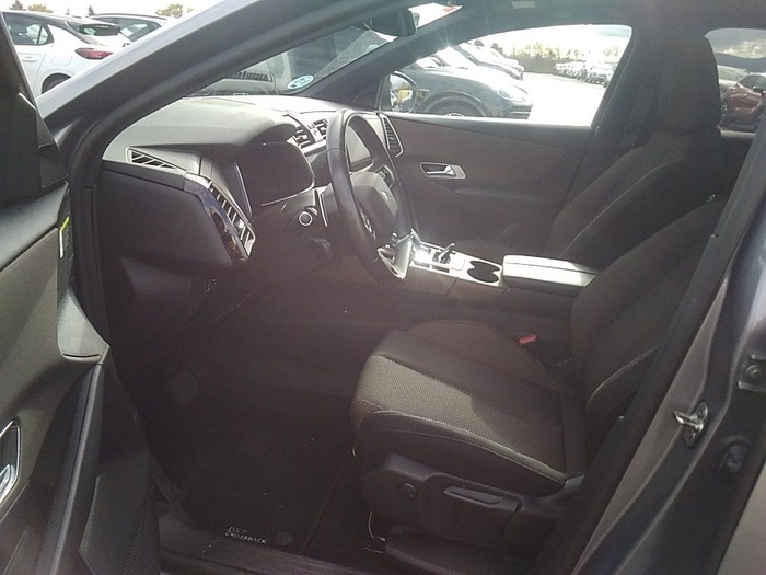 DS DS7 Crossback BlueHDi 130 DE Bastille + AT 96 kW (130 CV) Vehículo usado en Madrid DS DS7 Crossback BlueHDi 130 DE Bastille + AT 96 kW (130 CV) Vehículo usado en Madrid