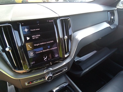 Volvo XC60 T6 Recharge R-Design AWD Auto 250 kW (340 CV) 12 Volvo XC60 T6 Recharge R-Design AWD Auto 250 kW (340 CV) 12