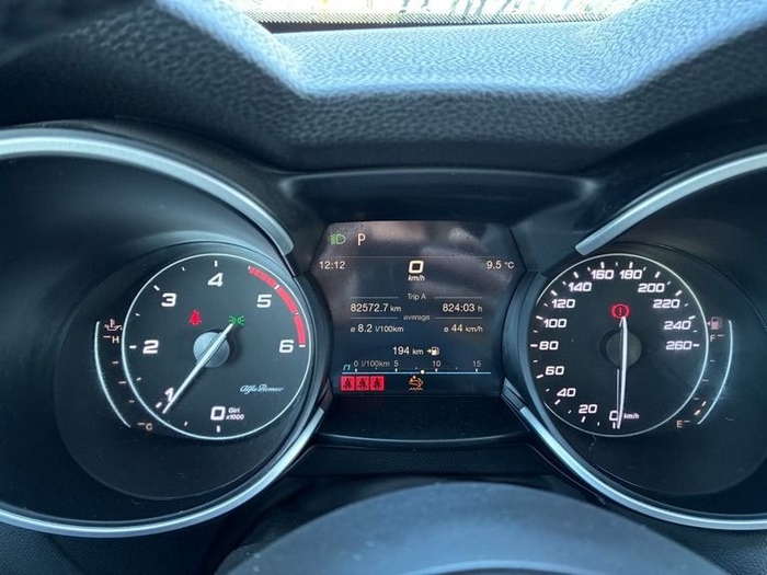 Alfa Romeo Stelvio 2.2 Diesel Sprint RWD 140 kW (190 CV) Vehículo usado en Madrid Alfa Romeo Stelvio 2.2 Diesel Sprint RWD 140 kW (190 CV) Vehículo usado en Madrid