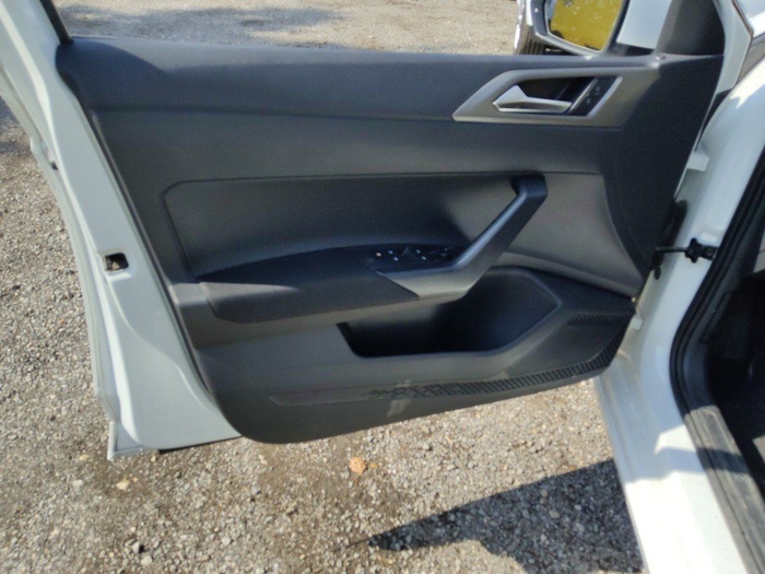 Volkswagen Polo Advance 1.0 TSI 70 kW (95 CV) Vehículo usado en Madrid Volkswagen Polo Advance 1.0 TSI 70 kW (95 CV) Vehículo usado en Madrid