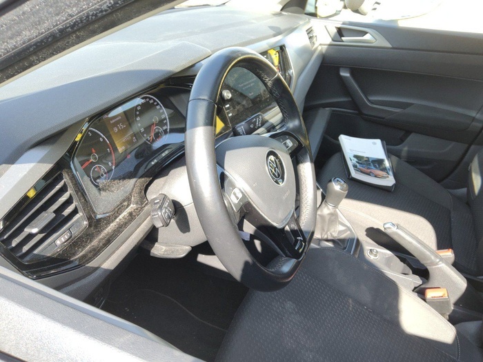 Volkswagen Polo Advance 1.0 TSI 70 kW (95 CV) Vehículo usado en Madrid Volkswagen Polo Advance 1.0 TSI 70 kW (95 CV) Vehículo usado en Madrid