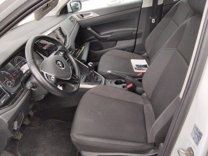 Volkswagen Polo Advance 1.0 TSI 70 kW (95 CV) Vehículo usado en Madrid Volkswagen Polo Advance 1.0 TSI 70 kW (95 CV) Vehículo usado en Madrid