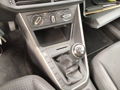 Volkswagen Polo Advance 1.0 TSI 70 kW (95 CV) 14 Volkswagen Polo Advance 1.0 TSI 70 kW (95 CV) 14