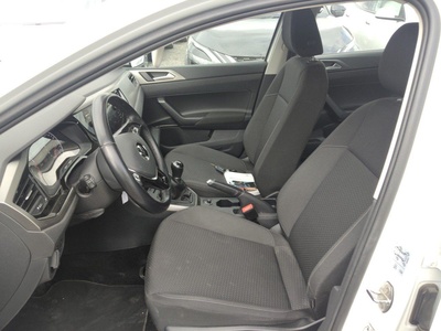 Volkswagen Polo Advance 1.0 TSI 70 kW (95 CV) 13 Volkswagen Polo Advance 1.0 TSI 70 kW (95 CV) 13