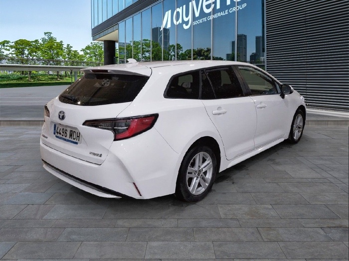 Toyota Corolla Touring Sport 125H Business E-CVT 90 kW (122 CV) Vehículo usado en Madrid Toyota Corolla Touring Sport 125H Business E-CVT 90 kW (122 CV) Vehículo usado en Madrid