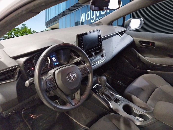 Toyota Corolla Touring Sport 125H Business E-CVT 90 kW (122 CV) Vehículo usado en Madrid Toyota Corolla Touring Sport 125H Business E-CVT 90 kW (122 CV) Vehículo usado en Madrid