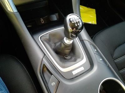 Ford Mondeo 2.0 TDCI Trend 110 kW (150 CV) 13 Ford Mondeo 2.0 TDCI Trend 110 kW (150 CV) 13