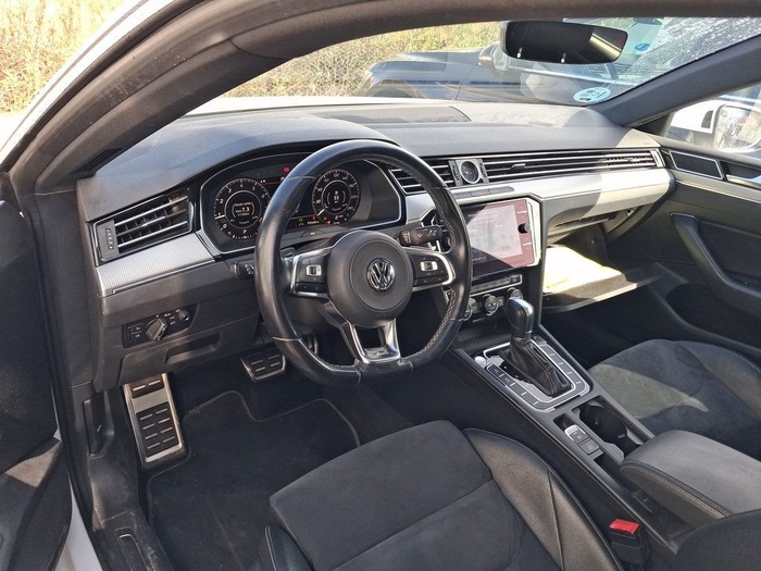 Volkswagen Arteon R-Line 2.0 TSI 140 kW (190 CV) DSG Vehículo usado en Madrid Volkswagen Arteon R-Line 2.0 TSI 140 kW (190 CV) DSG Vehículo usado en Madrid