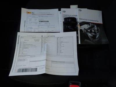 Toyota Corolla 1.8 125 Híbrido Active Tech E-CVT 90 kW (122 CV) 9 Toyota Corolla 1.8 125 Híbrido Active Tech E-CVT 90 kW (122 CV) 9