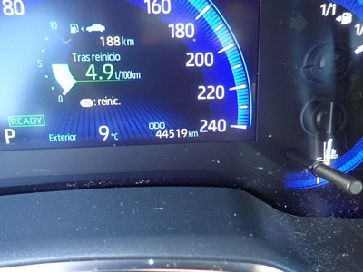 Toyota Corolla 1.8 125 Híbrido Active Tech E-CVT 90 kW (122 CV) 6 Toyota Corolla 1.8 125 Híbrido Active Tech E-CVT 90 kW (122 CV) 6