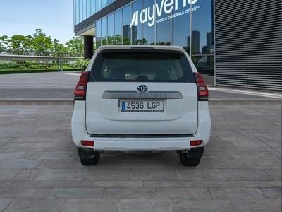 Toyota Land Cruiser 2.8 D-4D GX 130 kW (177 CV) 5 Toyota Land Cruiser 2.8 D-4D GX 130 kW (177 CV) 5