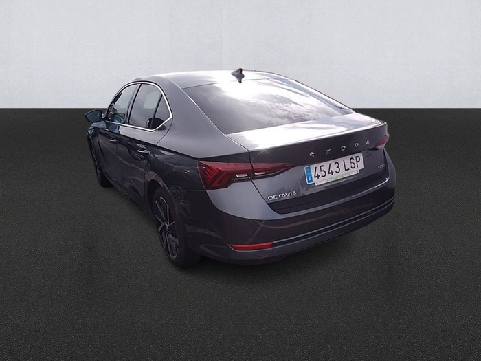Skoda Octavia 1.5 TSI MHEV Style DSG 110 kW (150 CV) Vehículo usado en Madrid Skoda Octavia 1.5 TSI MHEV Style DSG 110 kW (150 CV) Vehículo usado en Madrid
