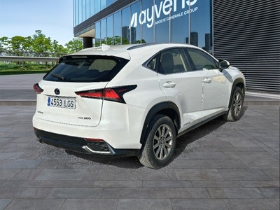 Lexus NX 300h Business Navigation 2WD 145 kW (197 CV) 4 Lexus NX 300h Business Navigation 2WD 145 kW (197 CV) 4