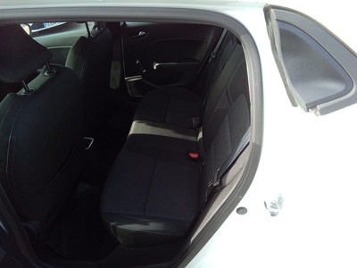 Renault Clio Equilibre Blue dCi 74 kW (100 CV) 9 Renault Clio Equilibre Blue dCi 74 kW (100 CV) 9