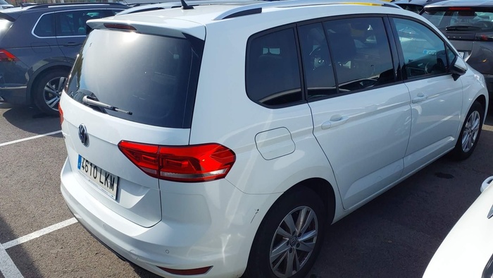 Volkswagen Touran Advance 2.0 TDI 110 kW (150 CV) Vehículo usado en Madrid Volkswagen Touran Advance 2.0 TDI 110 kW (150 CV) Vehículo usado en Madrid