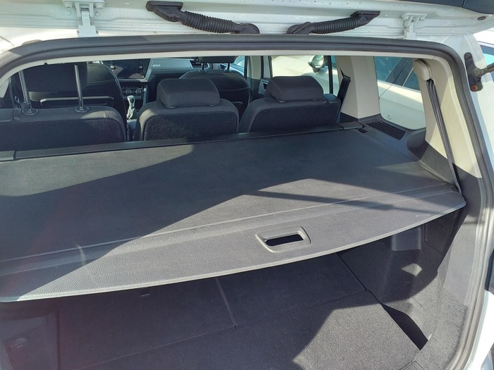 Volkswagen Touran Advance 2.0 TDI 110 kW (150 CV) Vehículo usado en Madrid Volkswagen Touran Advance 2.0 TDI 110 kW (150 CV) Vehículo usado en Madrid