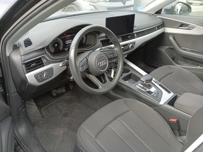 Audi A4 Avant Advanced 30 TDI 100 kW (136 CV) S tronic 5 Audi A4 Avant Advanced 30 TDI 100 kW (136 CV) S tronic 5
