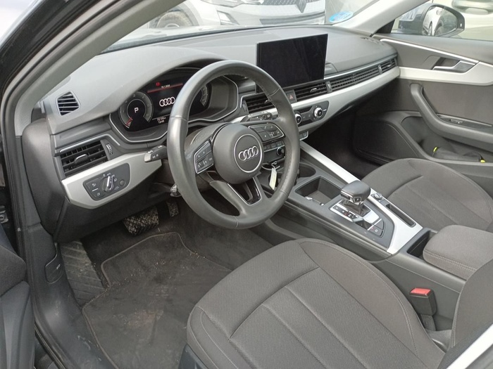 Audi A4 Avant Advanced 30 TDI 100 kW (136 CV) S tronic Vehículo usado en Madrid Audi A4 Avant Advanced 30 TDI 100 kW (136 CV) S tronic Vehículo usado en Madrid