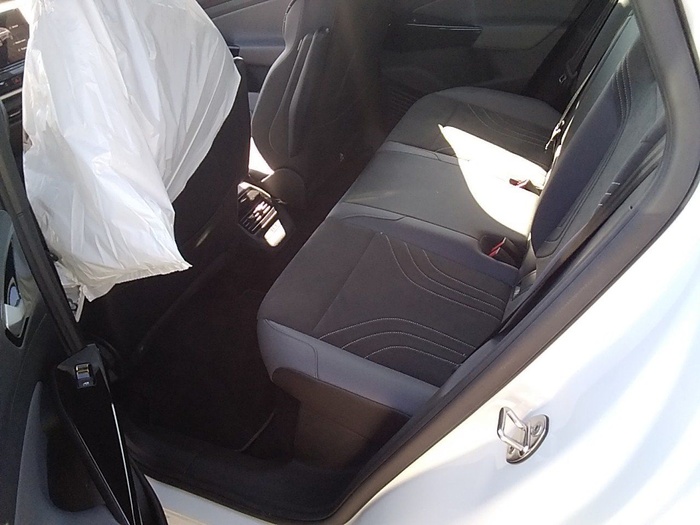 Volkswagen ID.4 Pro 128 kW (174 CV) Vehículo usado en Madrid Volkswagen ID.4 Pro 128 kW (174 CV) Vehículo usado en Madrid