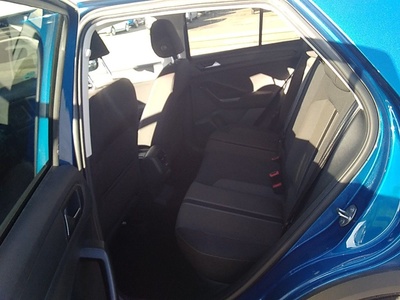 Volkswagen T-Roc Advance Style 2.0 TDI 85 kW (115 CV) 9 Volkswagen T-Roc Advance Style 2.0 TDI 85 kW (115 CV) 9