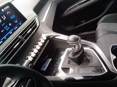 Peugeot 5008 BlueHDi 130 S&S Allure 96 kW (130 CV) 10 Peugeot 5008 BlueHDi 130 S&S Allure 96 kW (130 CV) 10