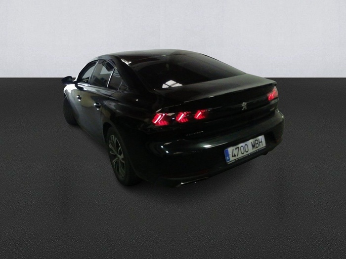 Peugeot 508 BlueHDI 130 S&S Allure Pack EAT8 96 kW (130 CV) Vehículo usado en Madrid Peugeot 508 BlueHDI 130 S&S Allure Pack EAT8 96 kW (130 CV) Vehículo usado en Madrid