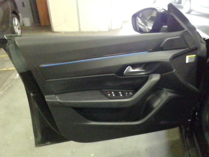 Peugeot 508 BlueHDI 130 S&S Allure Pack EAT8 96 kW (130 CV) Vehículo usado en Madrid Peugeot 508 BlueHDI 130 S&S Allure Pack EAT8 96 kW (130 CV) Vehículo usado en Madrid