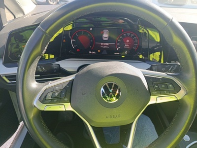 Volkswagen Golf Life 2.0 TDI 85 kW (115 CV) 12 Volkswagen Golf Life 2.0 TDI 85 kW (115 CV) 12