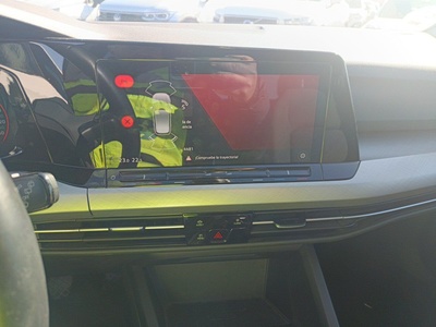 Volkswagen Golf Life 2.0 TDI 85 kW (115 CV) 10 Volkswagen Golf Life 2.0 TDI 85 kW (115 CV) 10