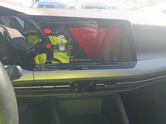 Volkswagen Golf Life 2.0 TDI 85 kW (115 CV) Vehículo usado en Madrid Volkswagen Golf Life 2.0 TDI 85 kW (115 CV) Vehículo usado en Madrid