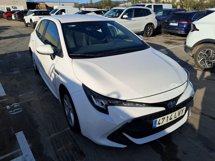 Toyota Corolla 1.8 125 Híbrido Active Tech E-CVT 90 kW (122 CV) Vehículo usado en Madrid Toyota Corolla 1.8 125 Híbrido Active Tech E-CVT 90 kW (122 CV) Vehículo usado en Madrid