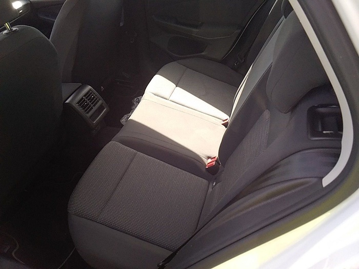 Volkswagen Golf 2.0 TDI 85 kW (115 CV) Vehículo usado en Madrid Volkswagen Golf 2.0 TDI 85 kW (115 CV) Vehículo usado en Madrid