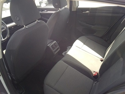 Volkswagen Golf 2.0 TDI 85 kW (115 CV) 15 Volkswagen Golf 2.0 TDI 85 kW (115 CV) 15